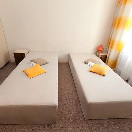24 Albergue