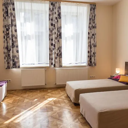 Albergue 24 *
